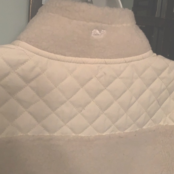 Vineyard Vines Sherpa Quilted Vest - Picture 8 of 9